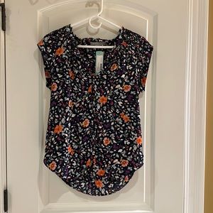 NWT SP Navy Floral Bernal Split Neck Blouse